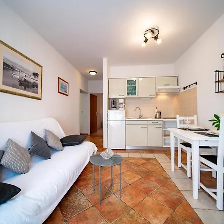 Appartamento Mladenka Barbat na Rabu